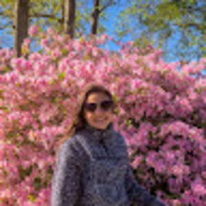 Meet your Posher, Dana